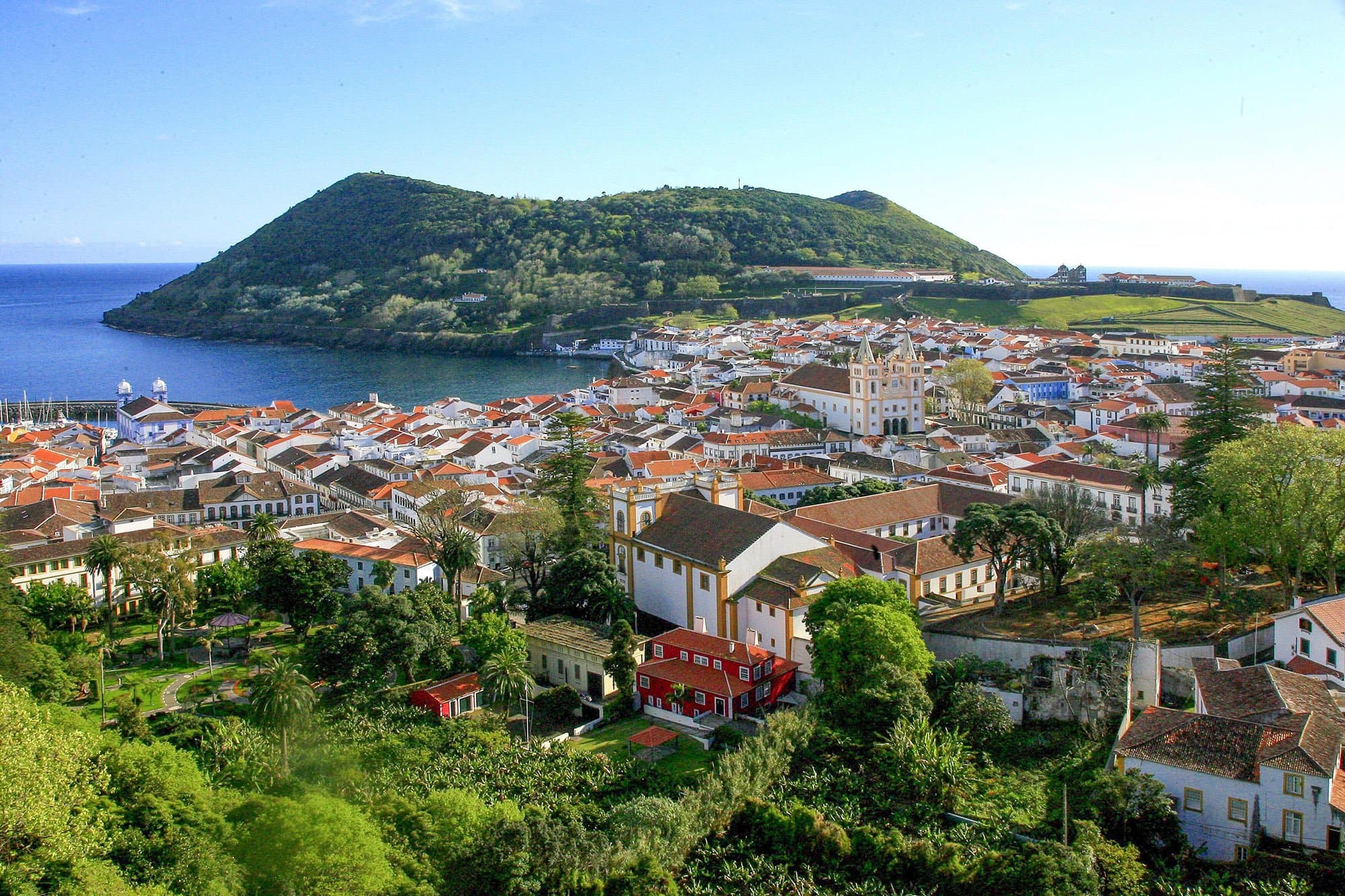 04_Large RGB-LEX-Portugal Azores Terceira Island shutterstock 537198019.jpg