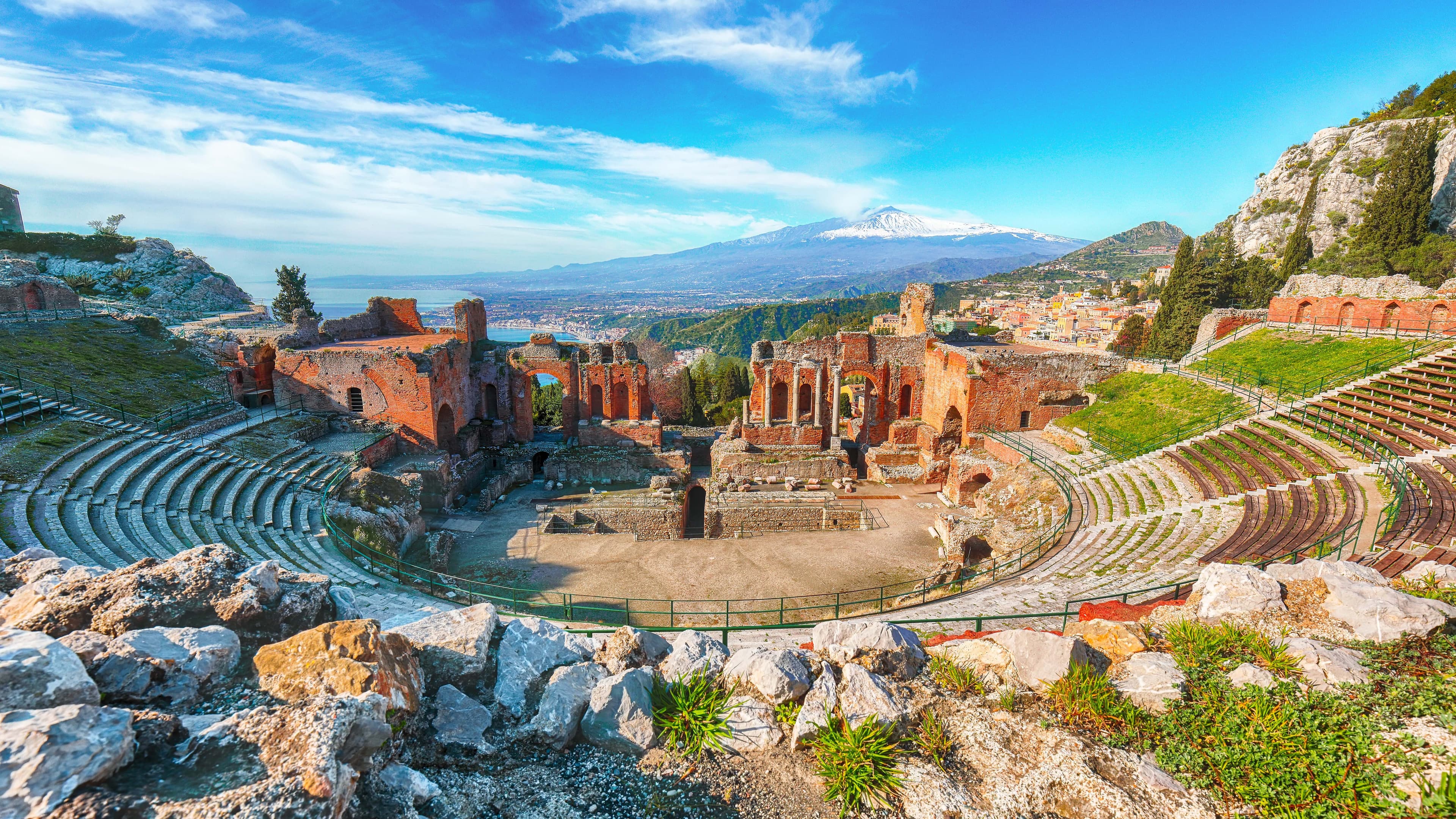 Large RGB-LEX-Italy Sicily shutterstock 1378138349.jpg